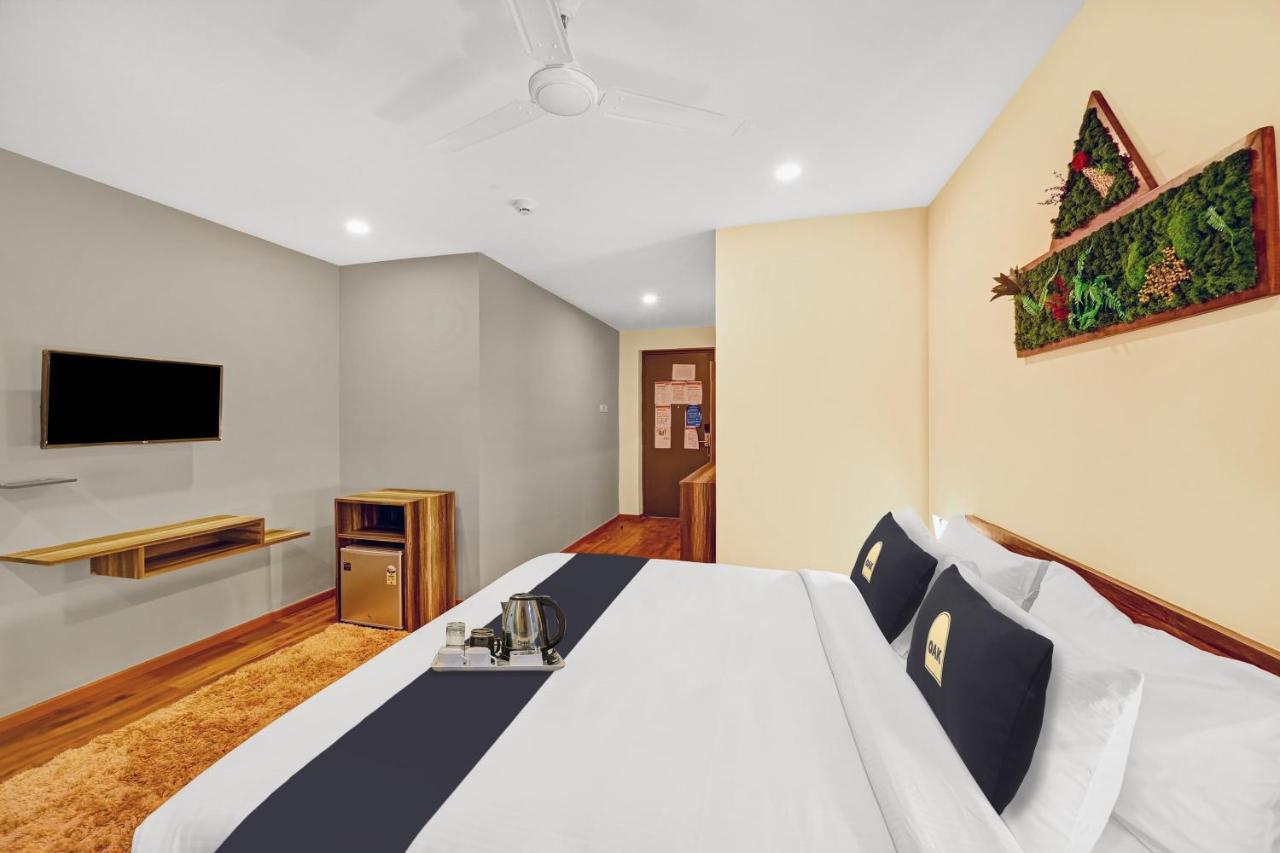 Super Townhouse Oak Hillside Aqua Ξενοδοχείο Khandagiri Εξωτερικό φωτογραφία