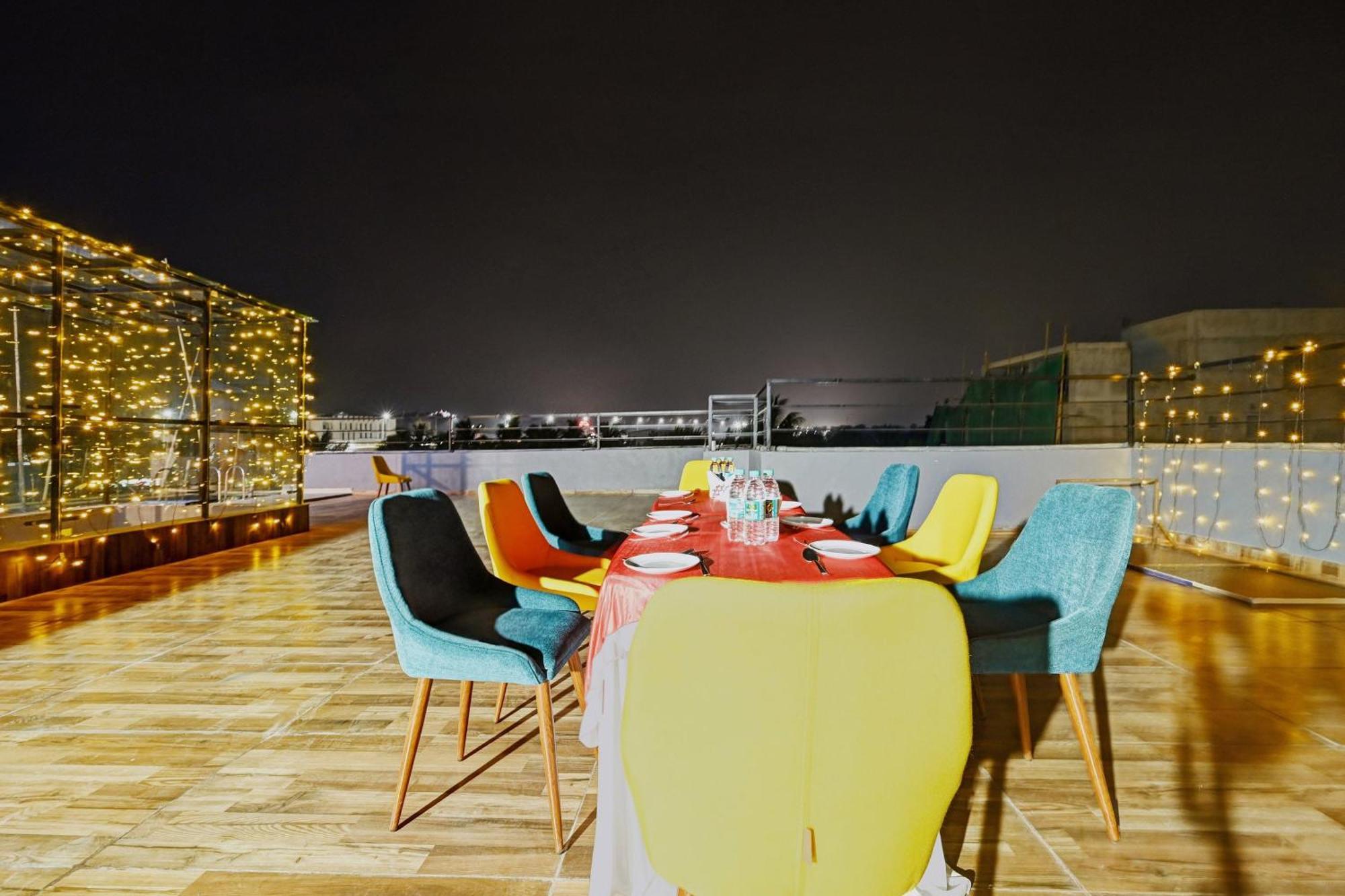 Super Townhouse Oak Hillside Aqua Ξενοδοχείο Khandagiri Εξωτερικό φωτογραφία